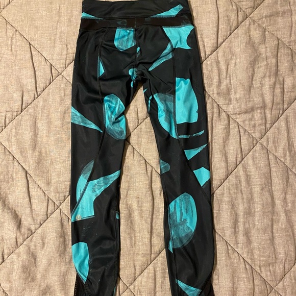 Lululemon Leggings - Picture 6 of 15